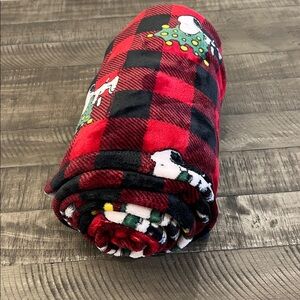 Peanuts Red and Black Plaid Blanket